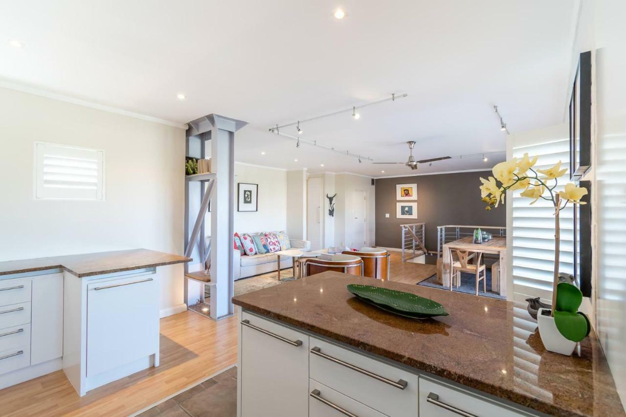 Trendy Get-Away On The Canals, Thesen Islands Knysna Esterno foto